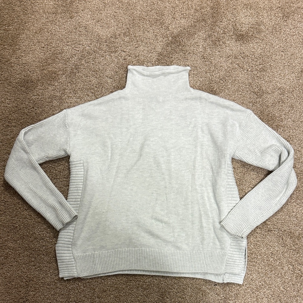 Women's Gray Tahari Turtleneck Sweater, Sz M